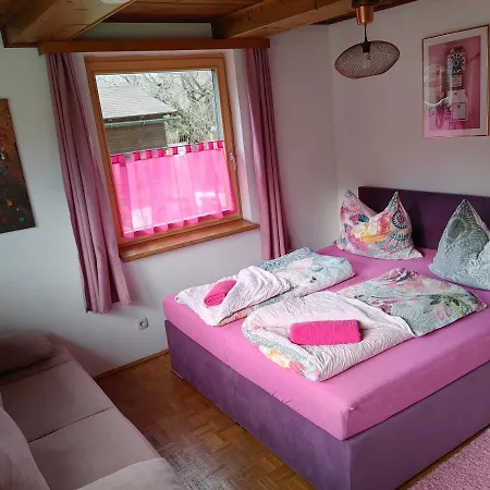 Mary Lägenhet